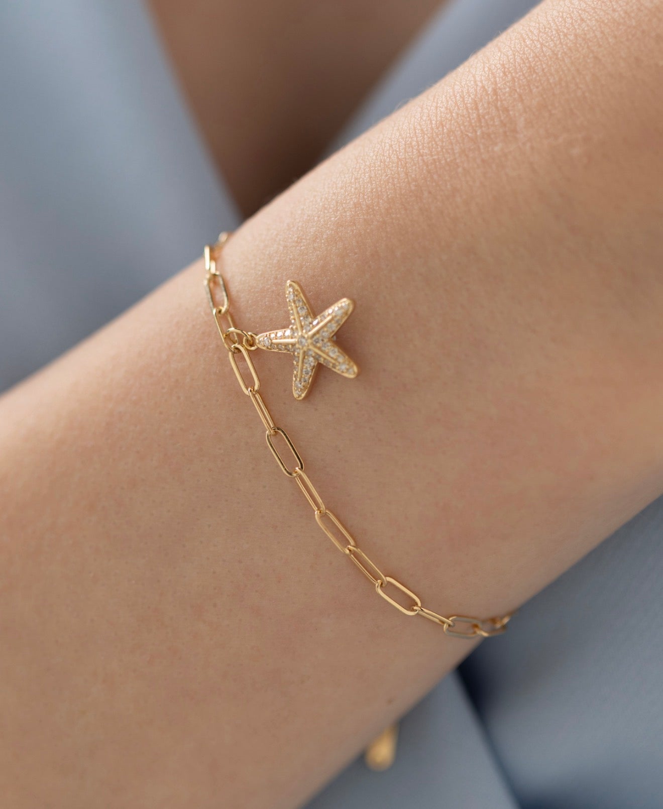 Starfish Links Bracelet in Diamond