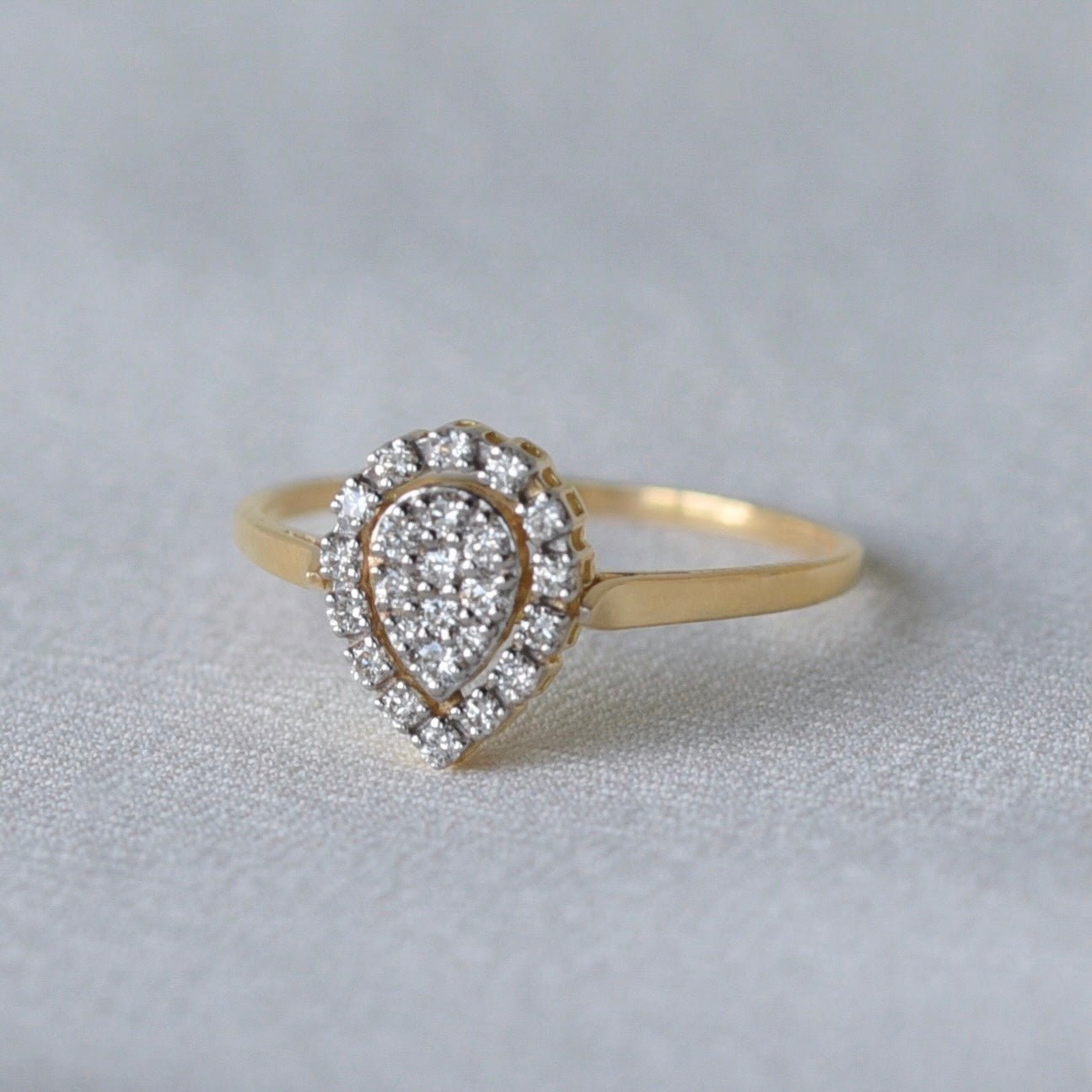 Alessia Ring in Diamond - 18k Gold - Lynor
