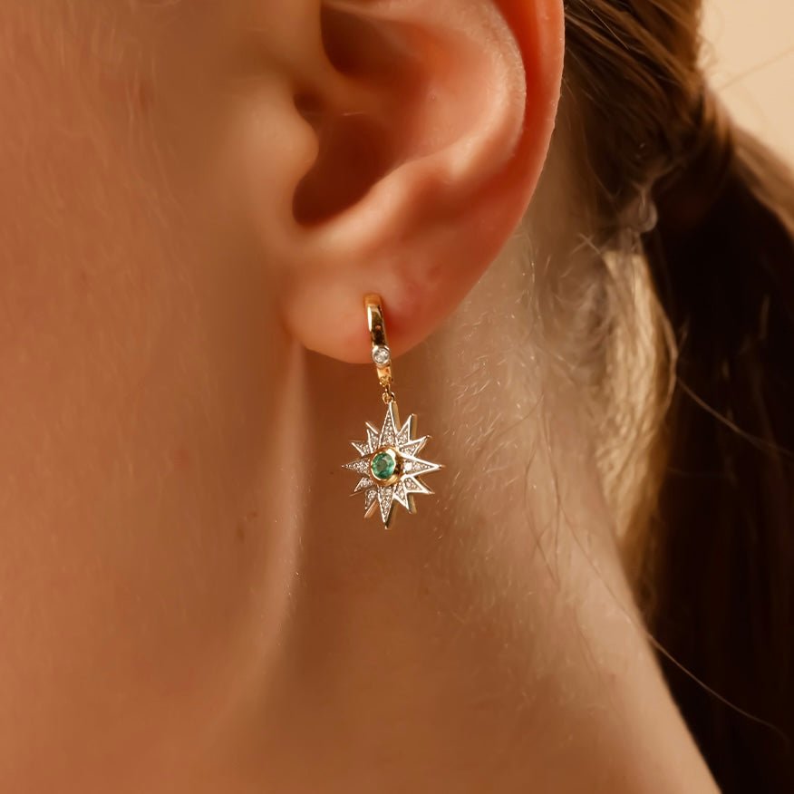 Astra Hoop Earrings in Diamond and Emerald - 18k Gold - Lynor