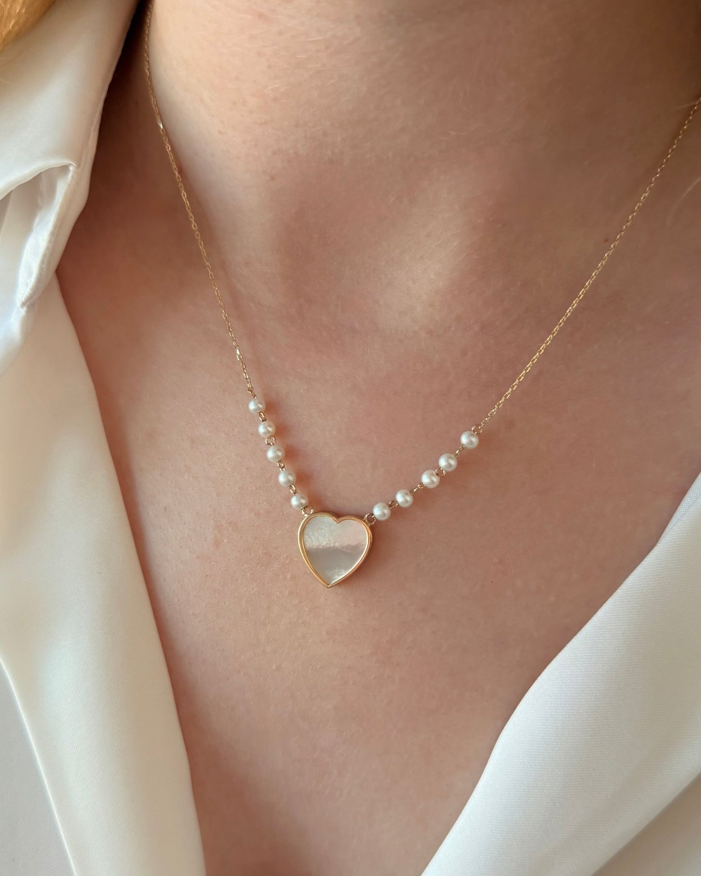 Bianco Heart Necklace in Freshwater Pearl and Mother of Pearl - 18k Gold - Lynor
