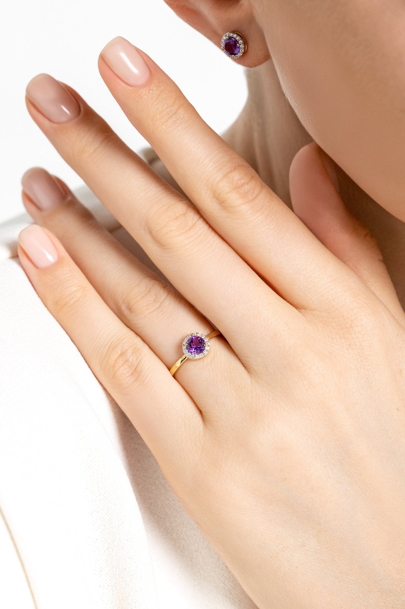 Elona Ring in Diamond and Amethyst - 18k Gold - Lynor