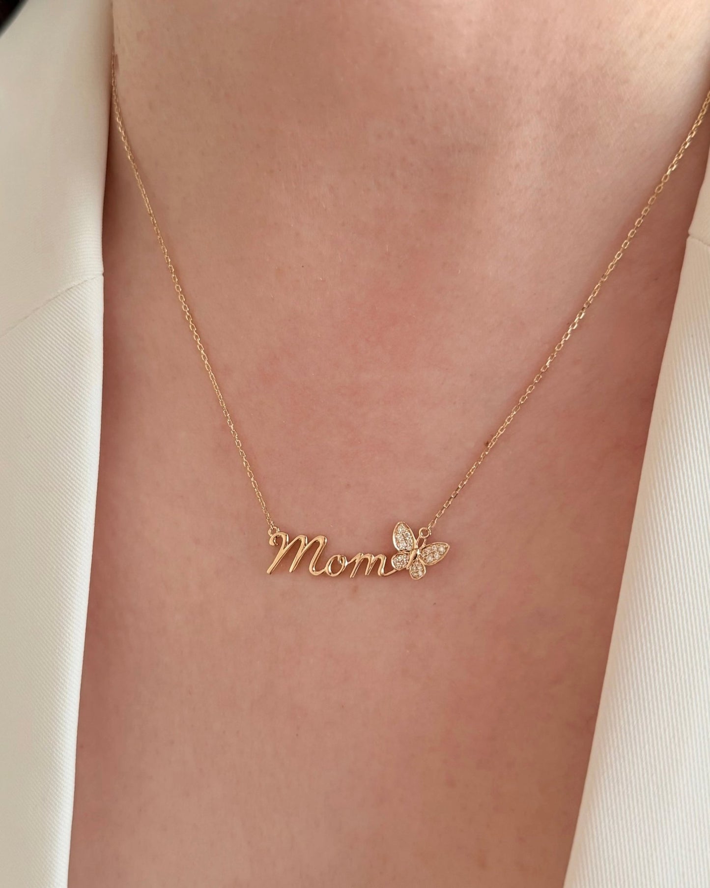 Mom Butterfly Necklace in Diamond - 18k Gold - Lynor