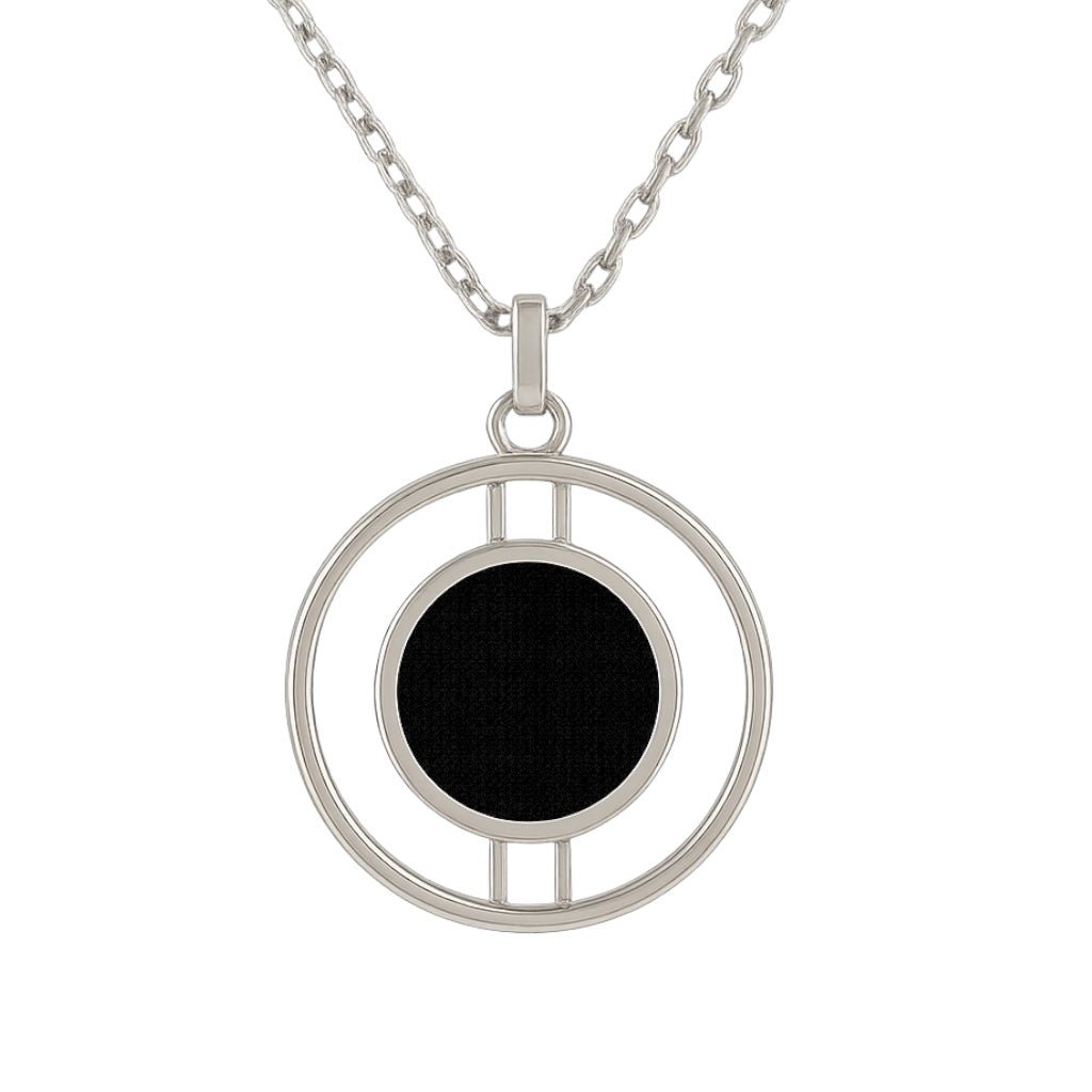 Santo Necklace in Black Onyx - For Him - 18k Gold - Lynor