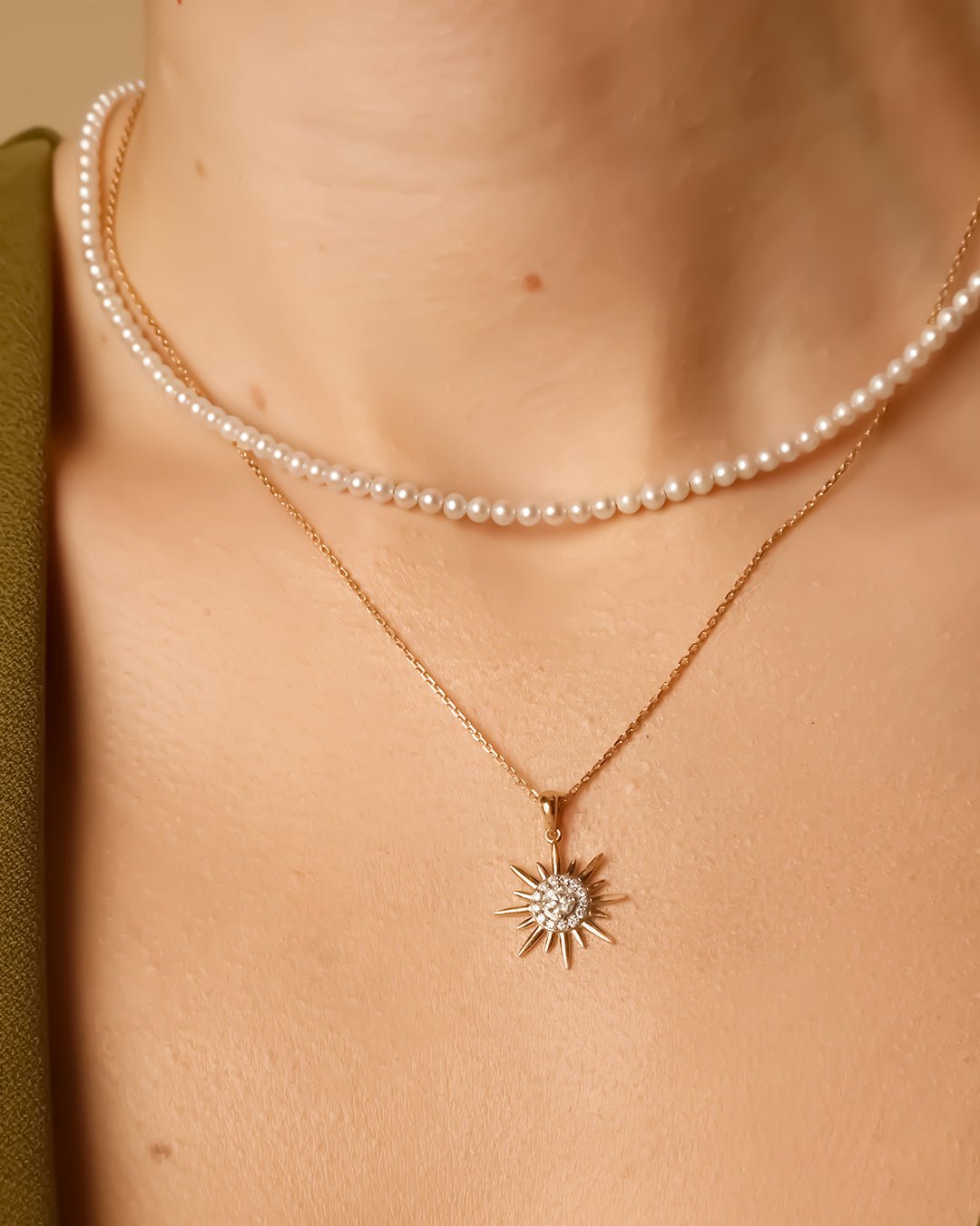 Sola Necklace in Diamond - 18k Gold - Lynor