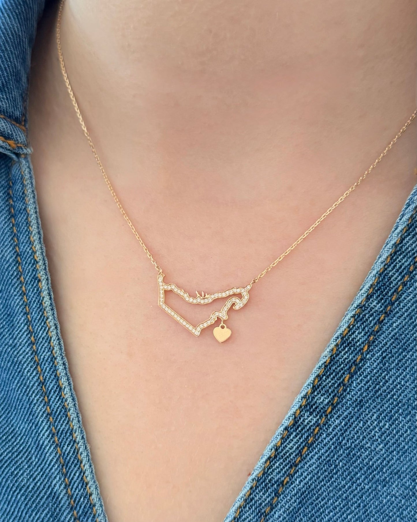 UAE Map Necklace in Diamond - 18k Gold - Lynor
