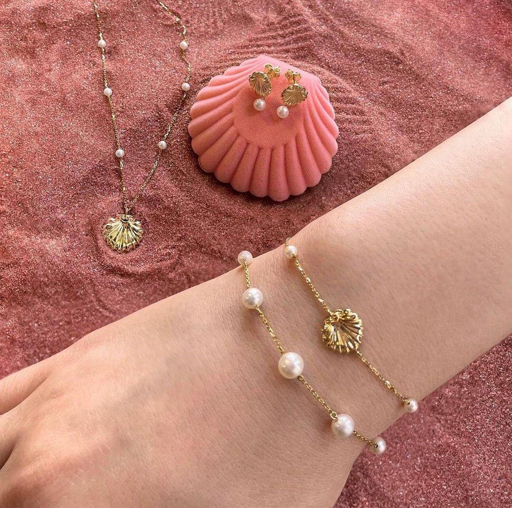 Ada Bracelet in Pearl - 18k Gold - Lynor