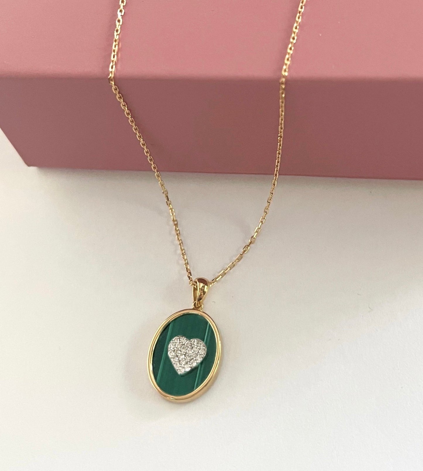 Adria Heart Necklace in Diamomd - 18k Gold - Lynor