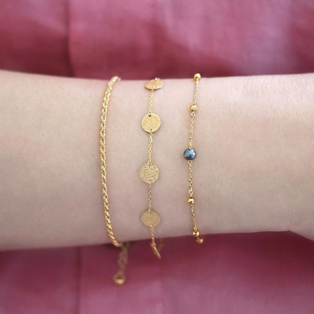 Ara Bracelet in Black Pearl - 18k Gold - Ly