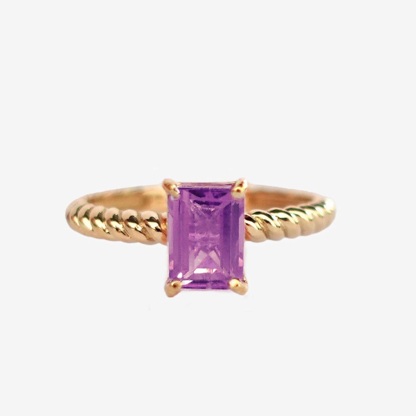 Briana Ring in Amethyst - 18k Gold - Lynor