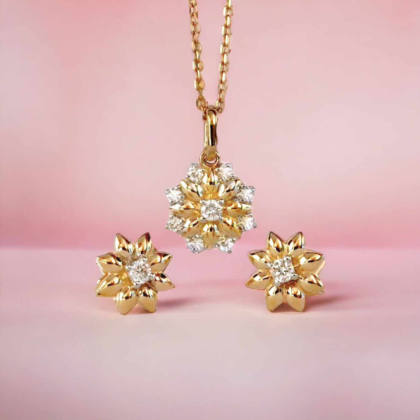 Cleo Earrings in Diamond - 18k Gold - Lynor