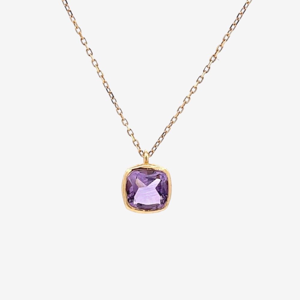 Cushion Necklace in Amethyst - 18k Gold - Lynor