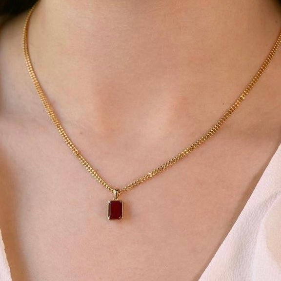 Cyra Necklace in Garnet - 18k Gold - Lynor