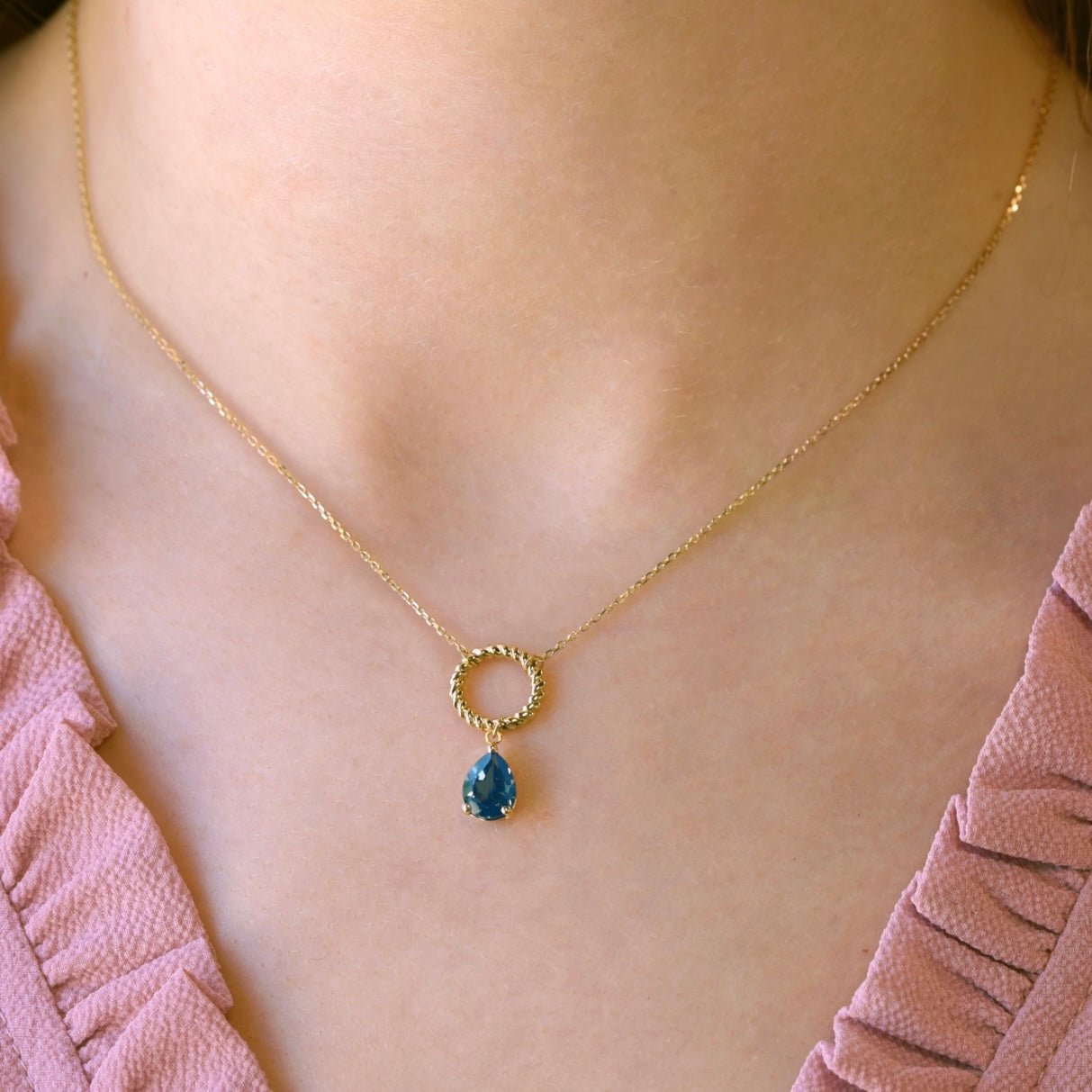 Gina Necklace in London Blue Topaz - 18k Gold - Ly
