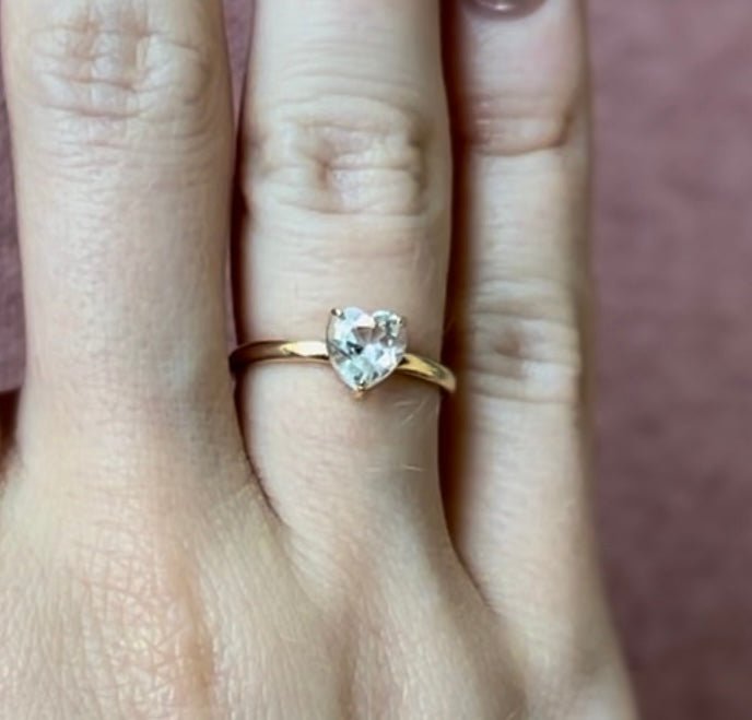 Heart Ring in Aquamarine - 18k Gold - Lynor