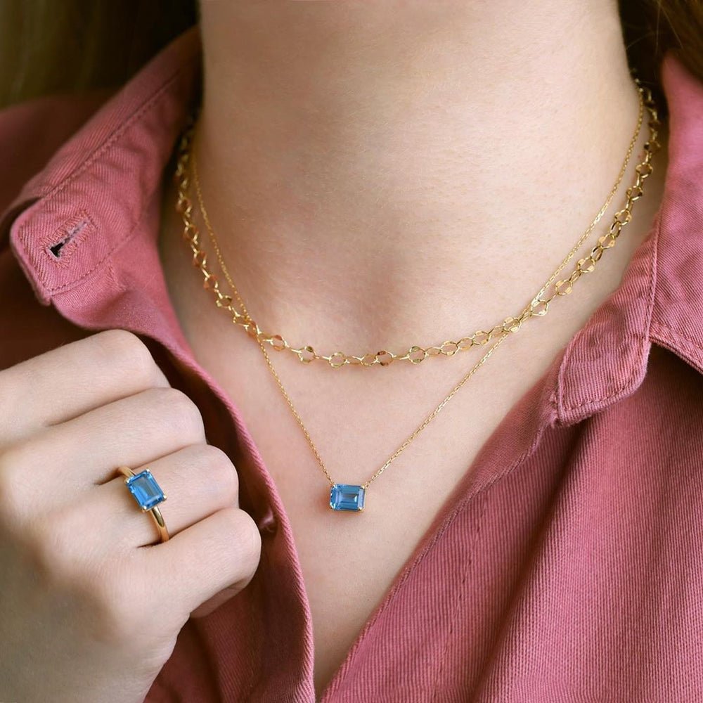 Mica Ring in Blue Topaz - 18k Gold - Ly