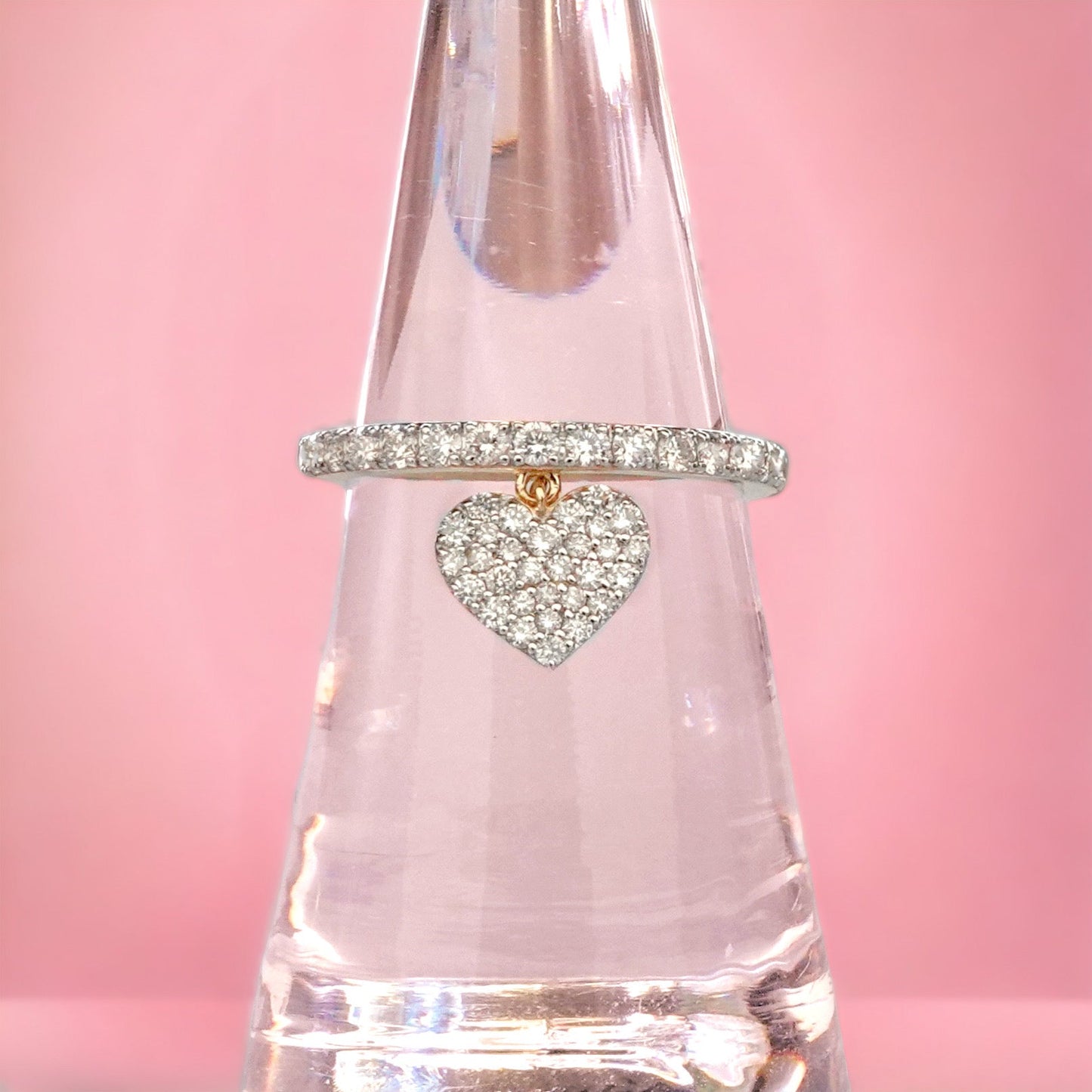 Milena Ring in Diamond - 18k Gold - Lynor