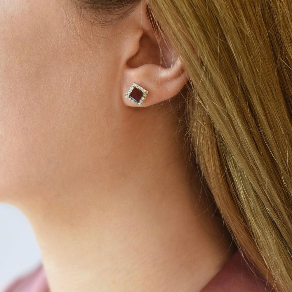 Roda Earrings in Diamond and Garnet - 18k Gold - Ly