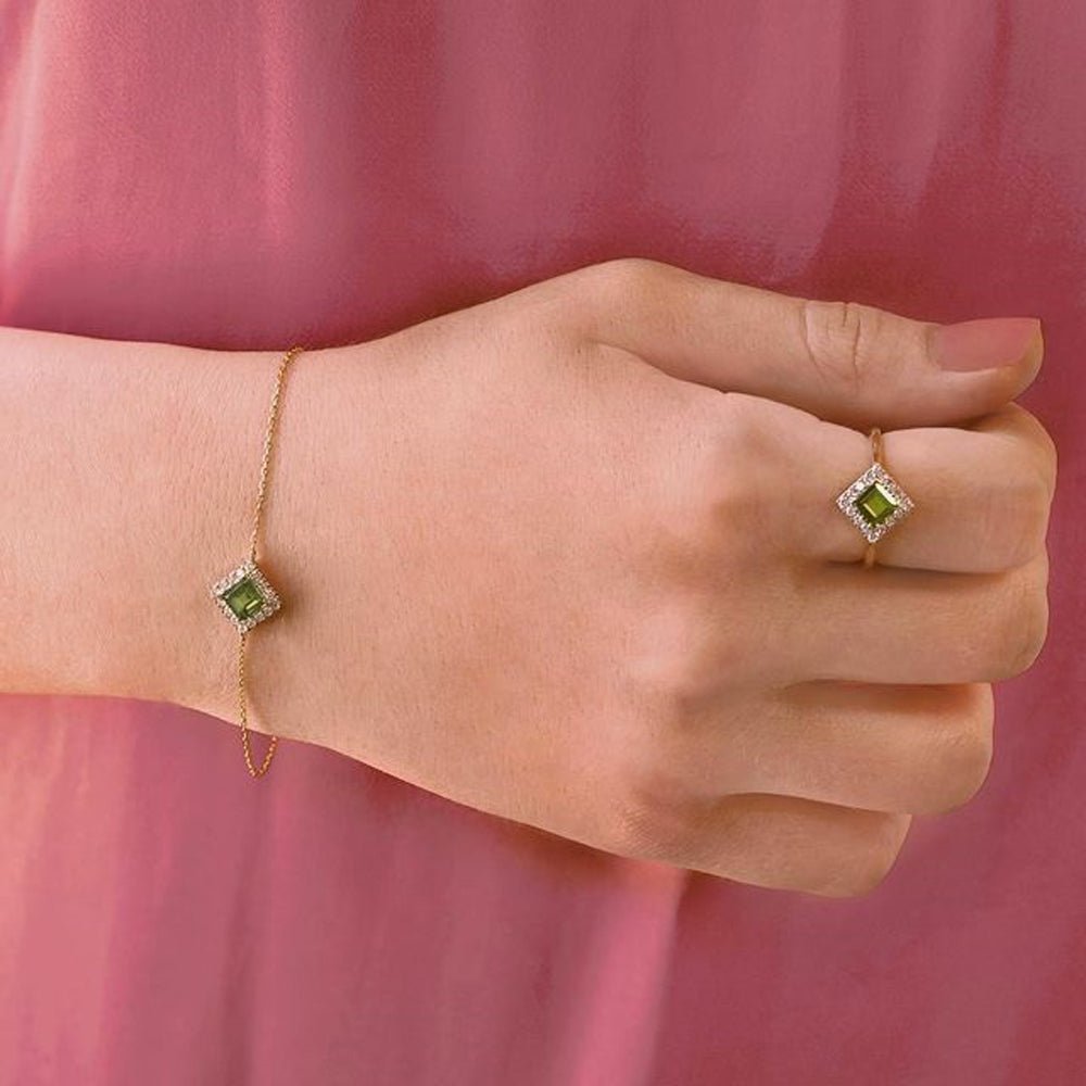 Roda Ring in Diamond and Peridot - 18k Gold - Ly