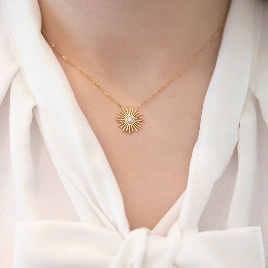 Sunshine Diamond Necklace - 18k Gold - Ly