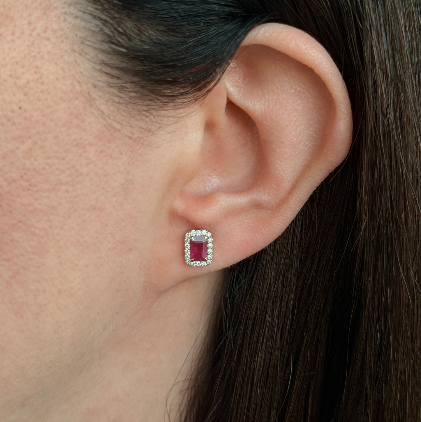 Annie Earrings in Diamond and Ruby - 18k Gold - Lynor