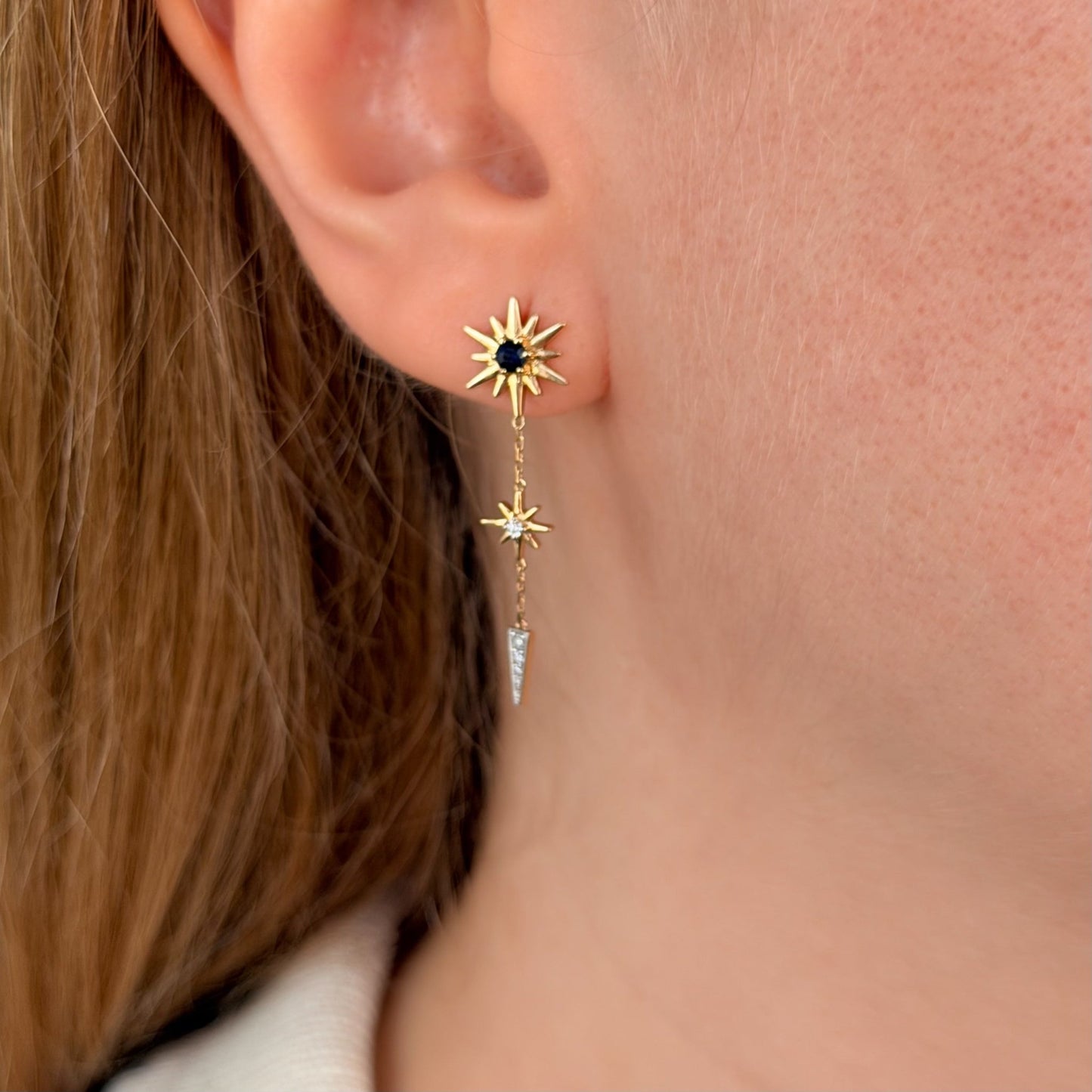 Astra Nova Earrings in Diamond and Sapphire - 18k Gold - Lynor
