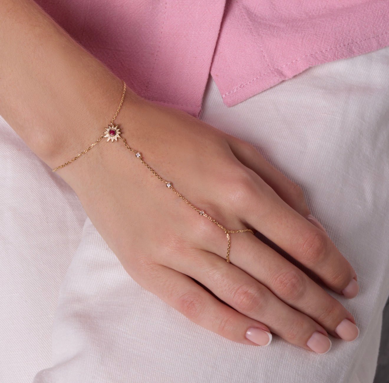 Astra Panja Bracelet in Diamond and Ruby - 18k Gold - Lynor