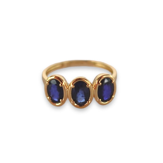 Bailey Ring in Sapphire - 18k Gold - Lynor