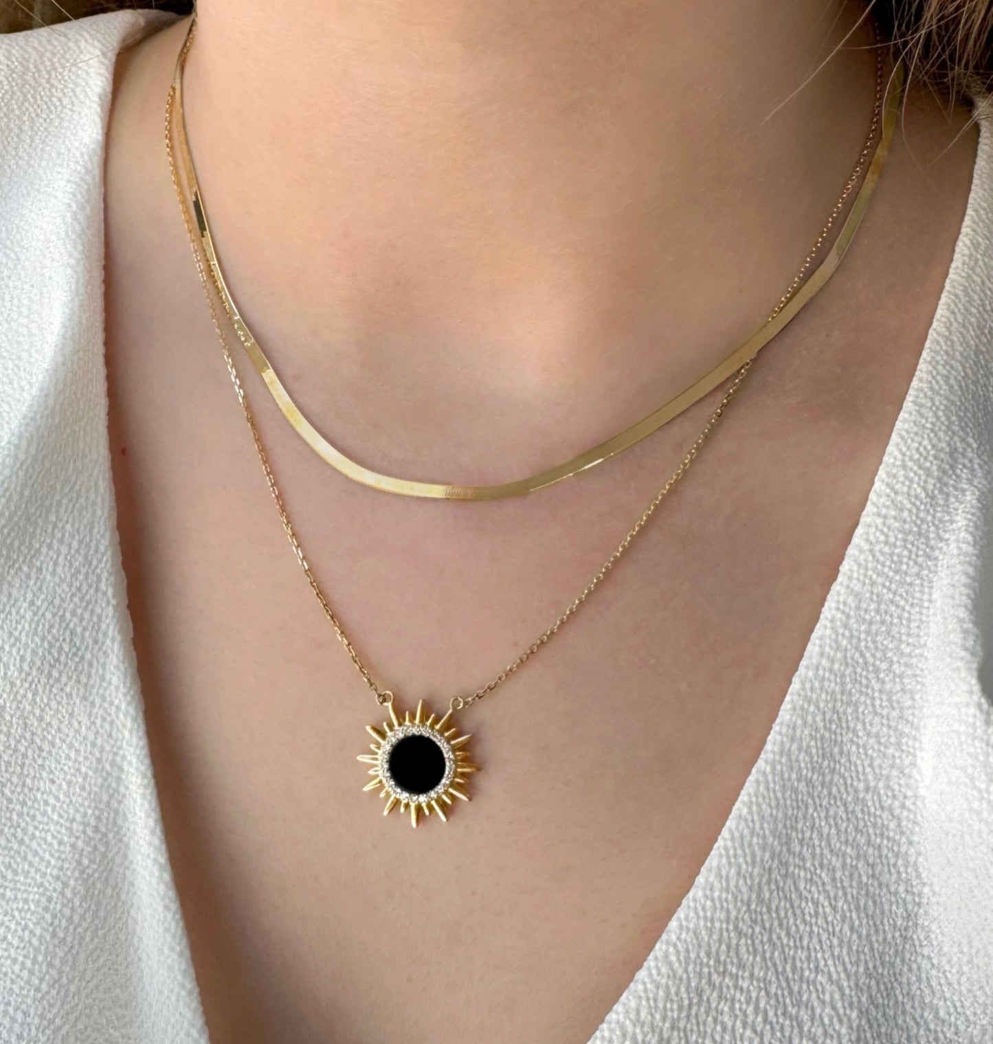 Clara Necklace in Diamond and Black Onyx - 18k Gold - Lynor