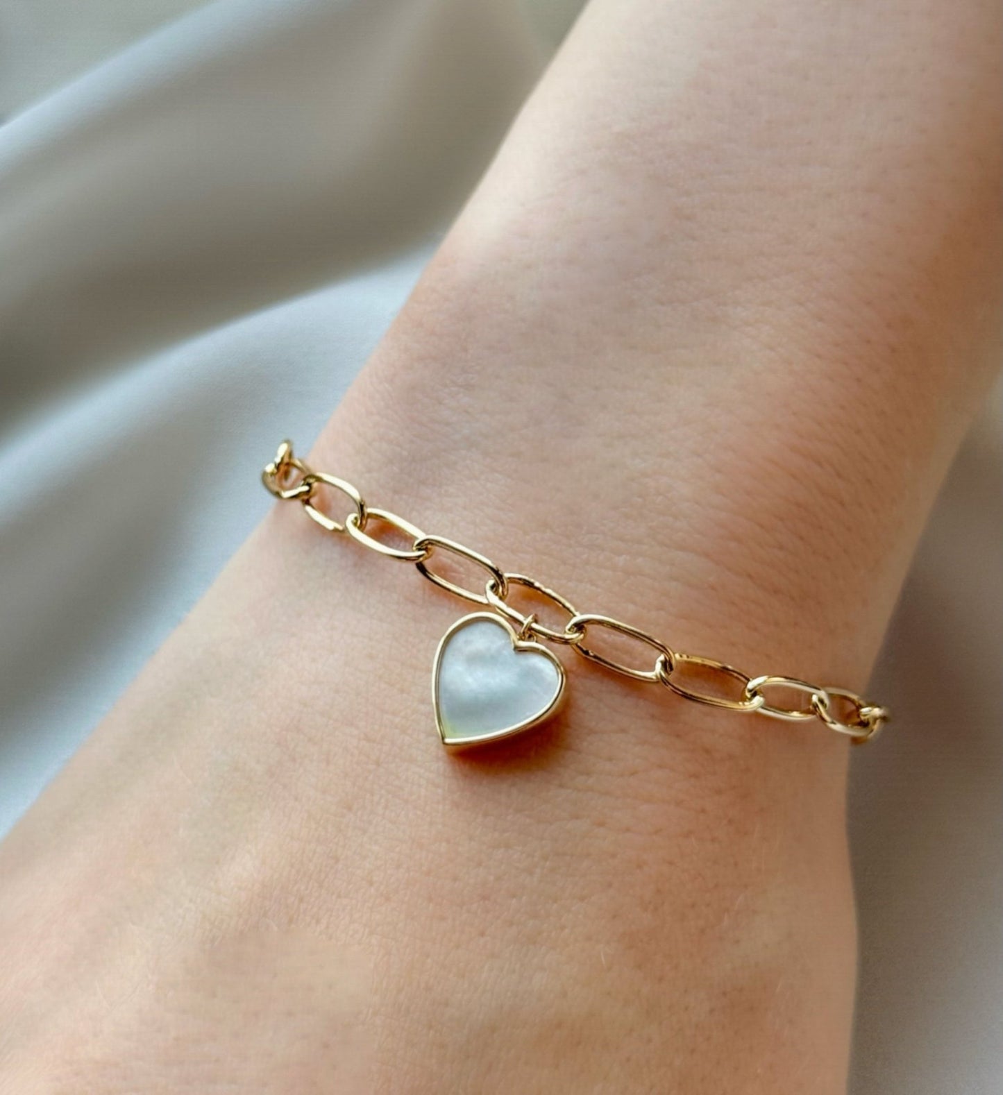 Cora Links Bracelet in Mother of Pearl - 18k Gold - Lynor