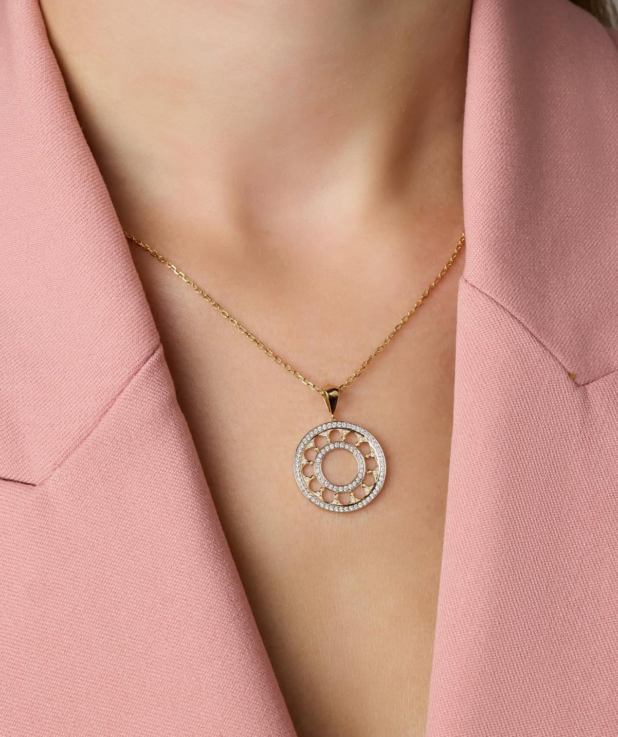 Granada 2 Necklace in Diamond - 18k Gold - Lynor