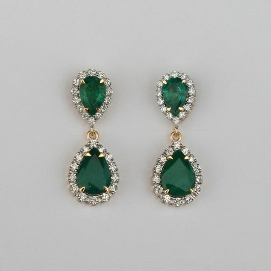 Inez Earrings in Diamond and Emerald - 18k Gold - Lynor