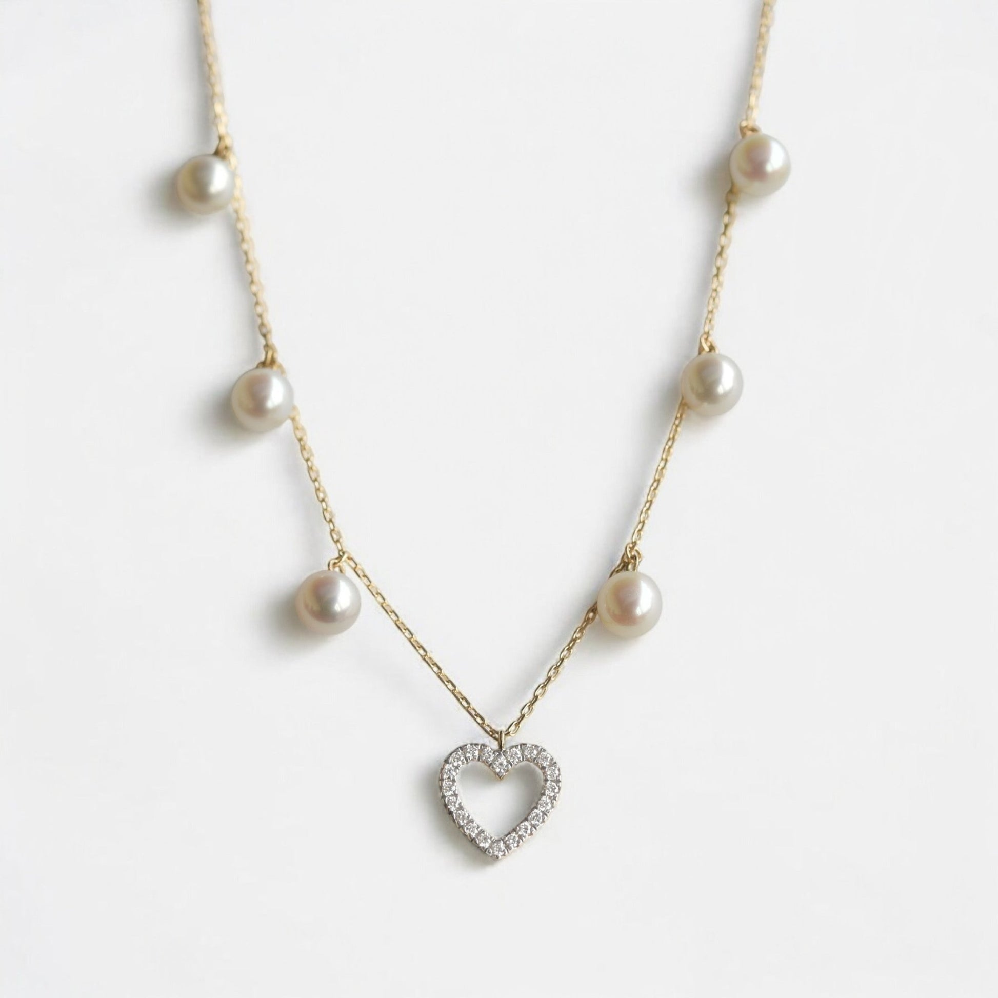Mariel Necklace in Diamond & Pearl - 18k Gold - Lynor