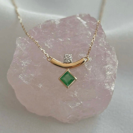 Metah Necklace in Diamond and Emerald - 18k Gold - Lynor