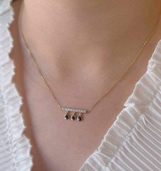 Milana Necklace in Diamond and Sapphire - 18k Gold - Lynor