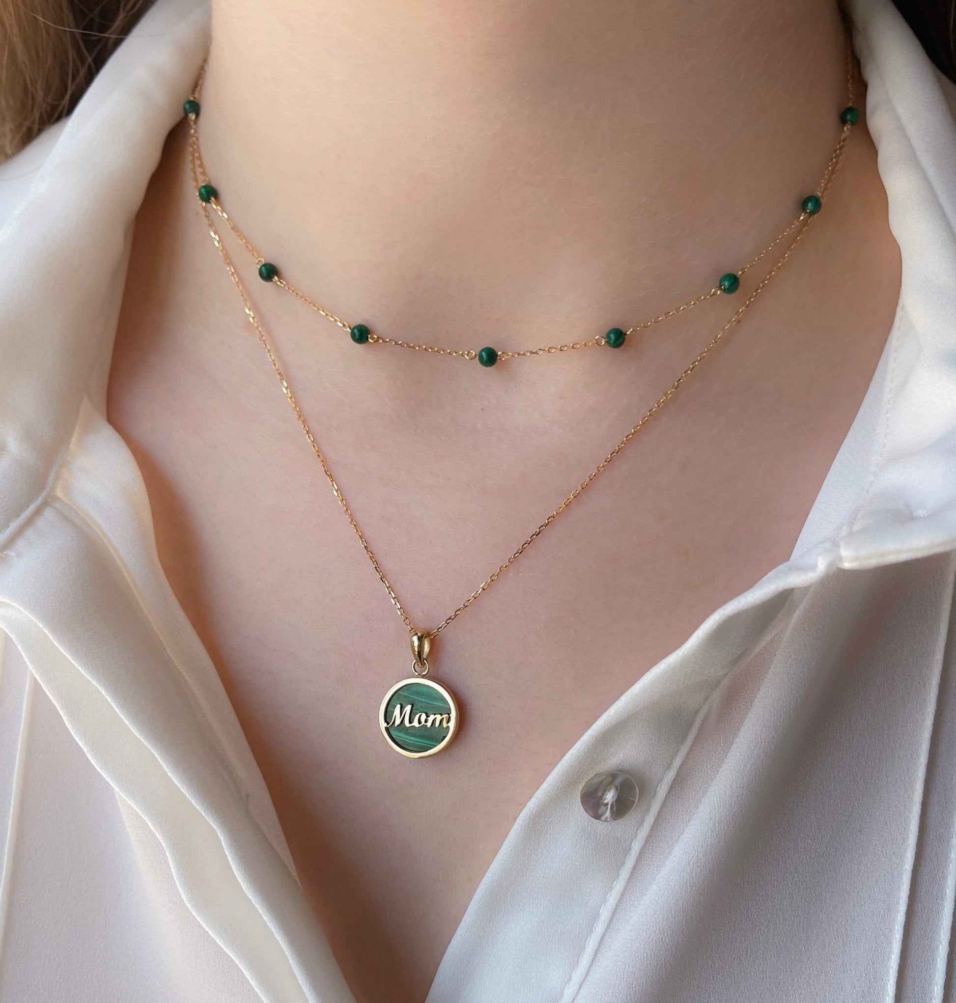 Mom Icon Necklace in Green Malachite - 18k Gold - Lynor