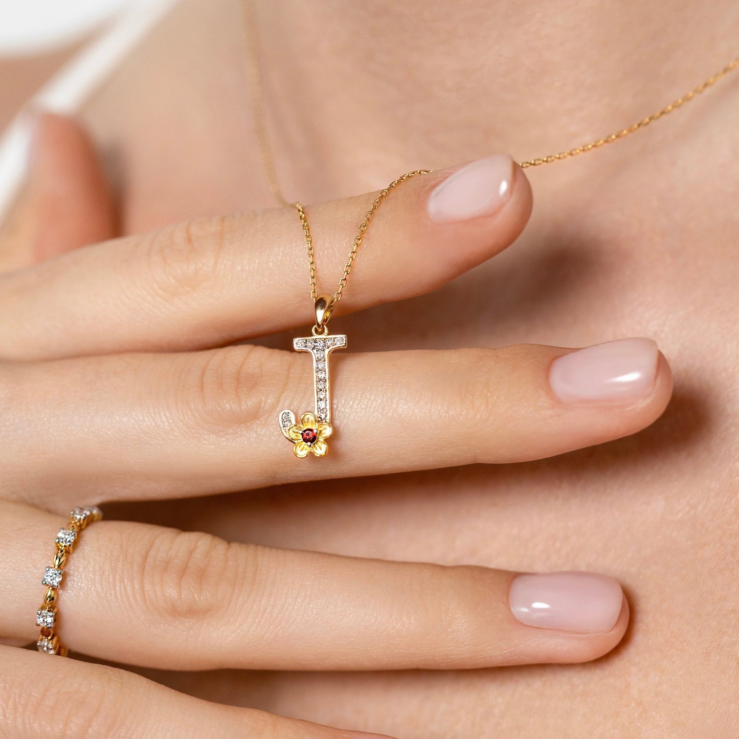 My Rose J Letter Necklace in Diamond - 18k Gold - Lynor