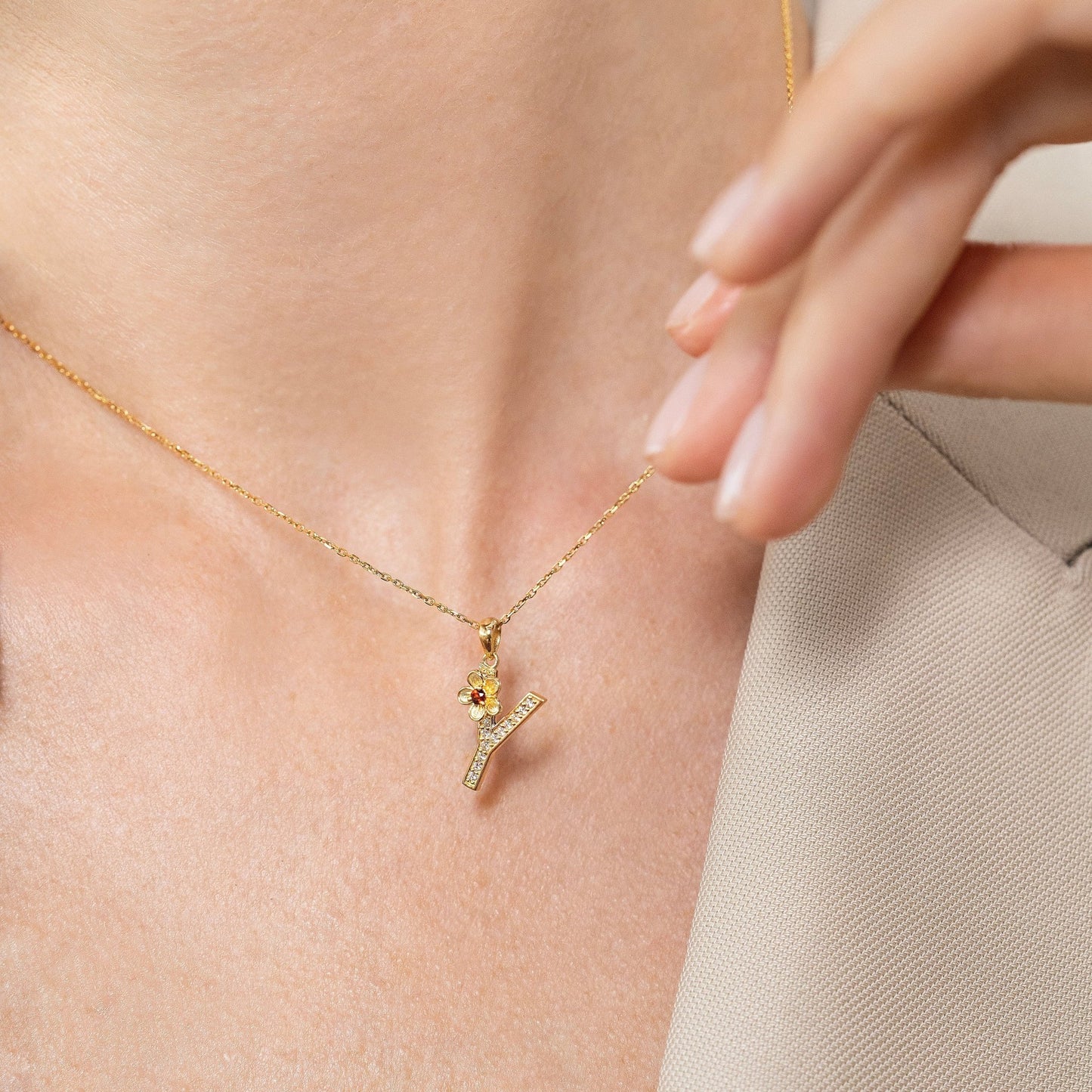 My Rose Y Letter Necklace in Diamond - 18k Gold - Lynor