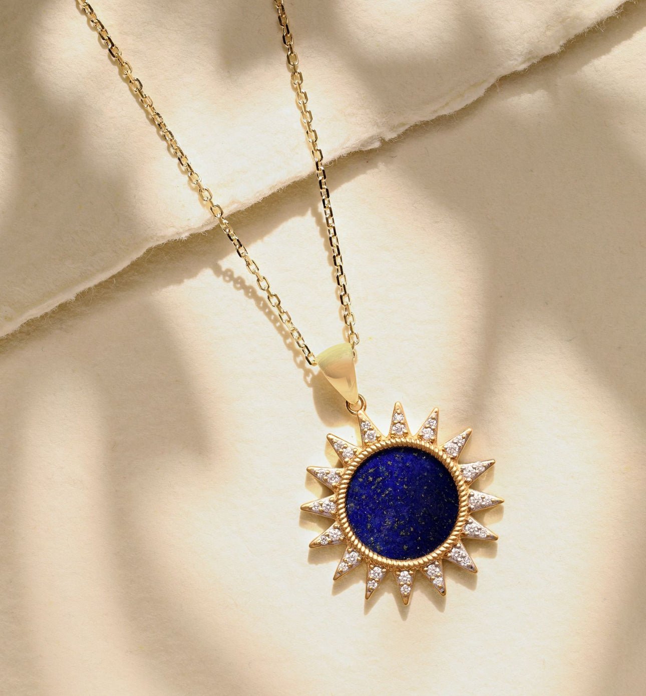 Rays Necklace in Diamond and Lapis Lazuli - 18k Gold - Lynor