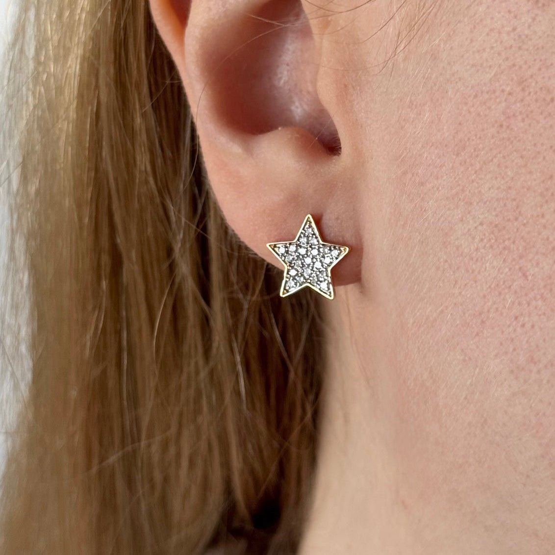Star Earrings in Diamond - 18k Gold - Lynor