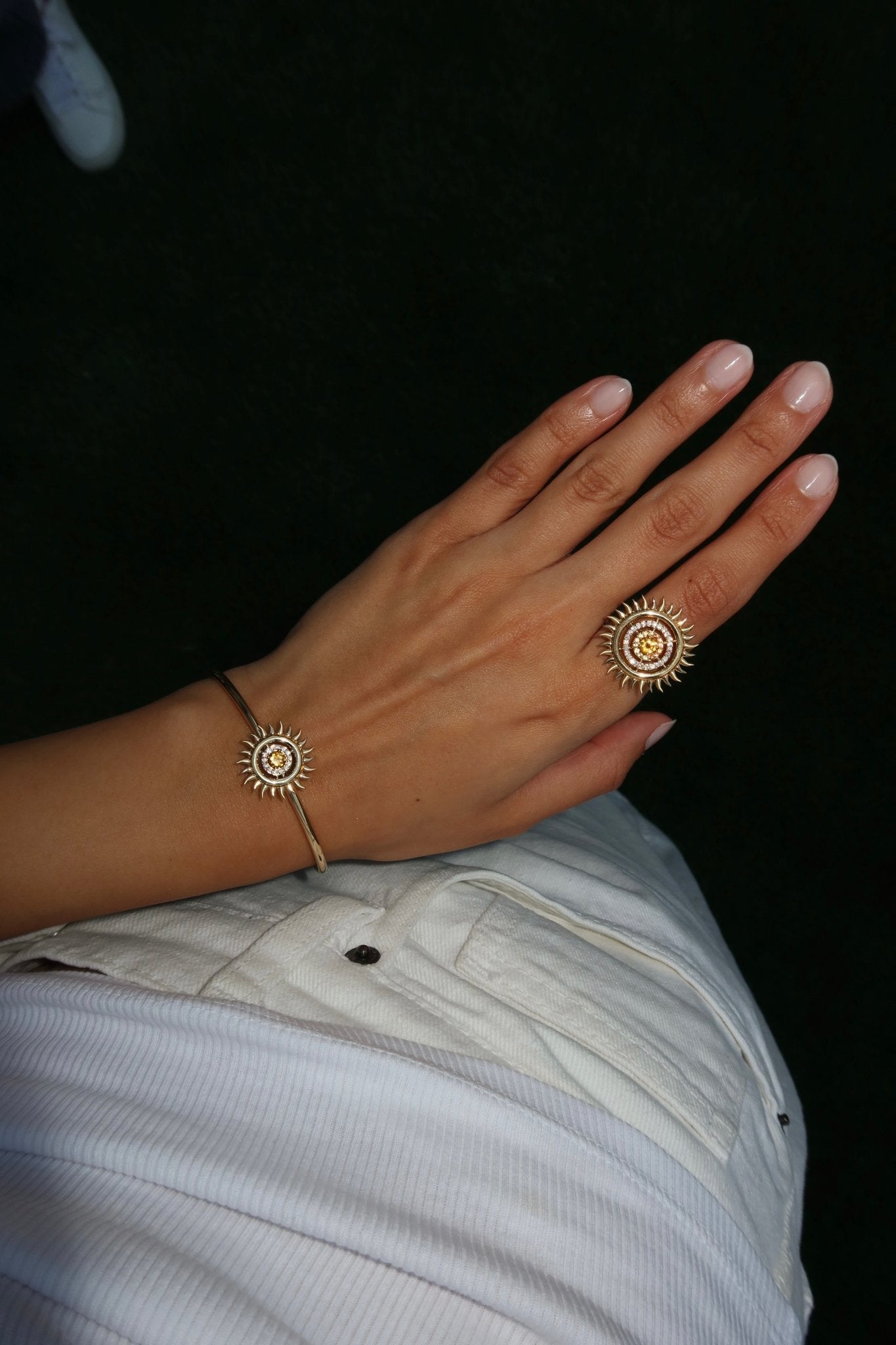 Sunflare Bangle in Diamond and Citrine - 18k Gold - Lynor