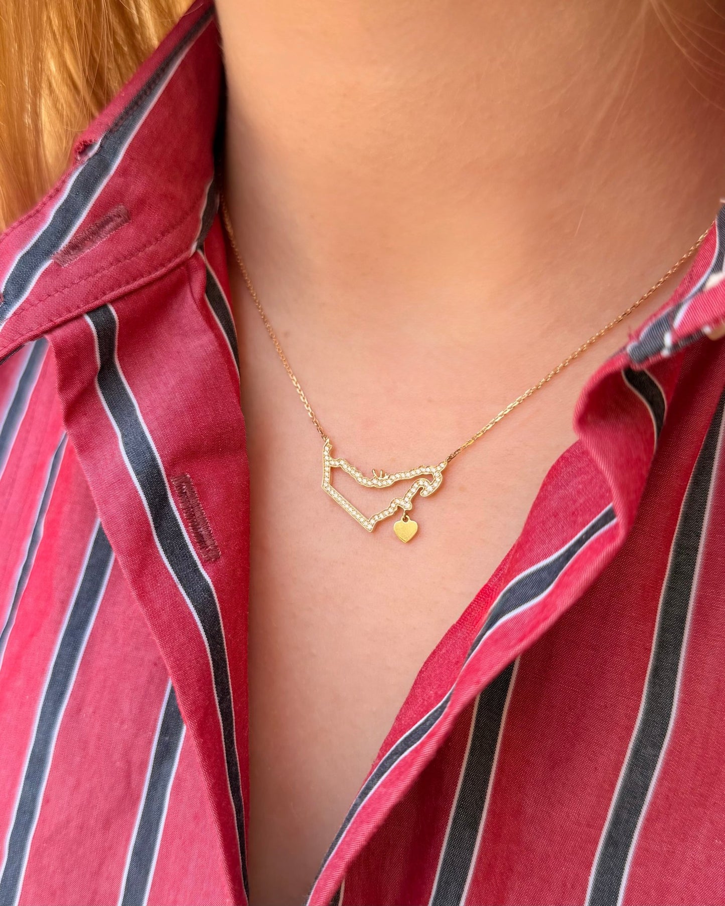 UAE Map Necklace in Diamond - 18k Gold - Lynor