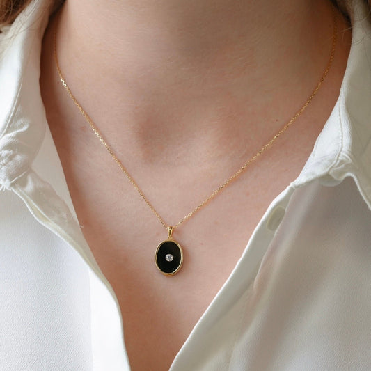 Adria Necklace in Diamond and Black Onyx - 18k Gold - Lynor