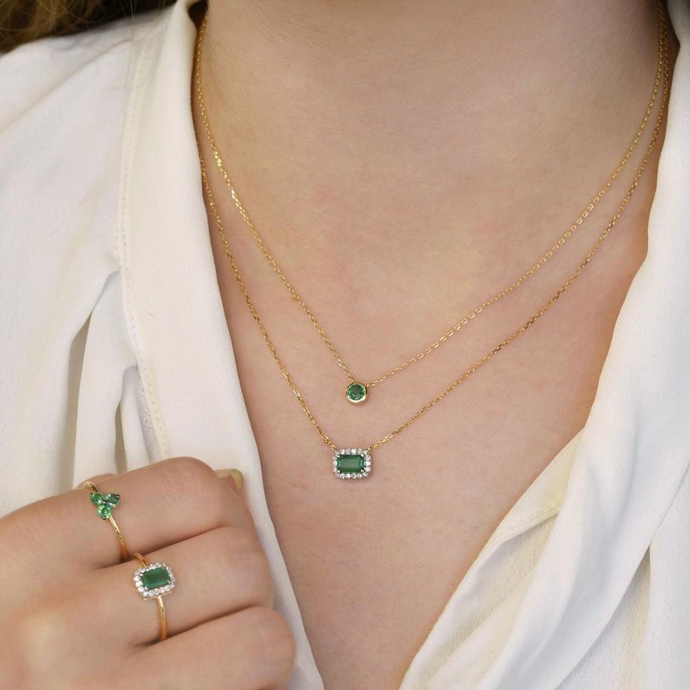 Annie Necklace in Emerald and Diamond - 18k Gold - Ly