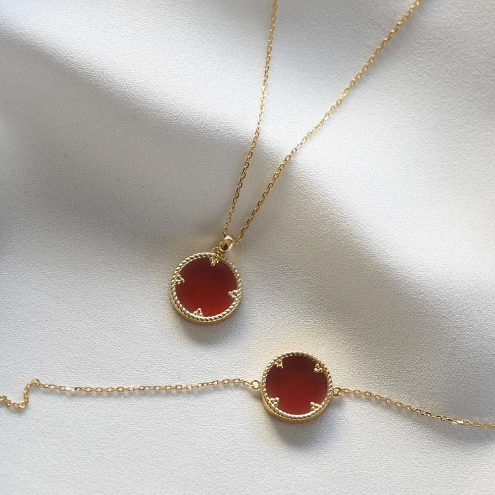 Avra Necklace in Red Carnelian - 18k Gold - Ly