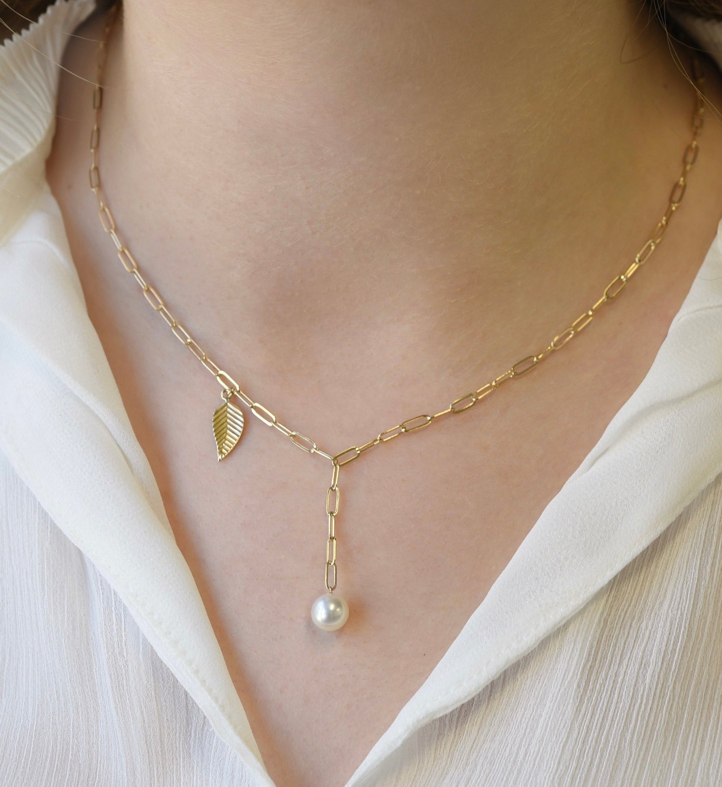 Ellie Necklace in Pearl - 18k Gold - Lynor