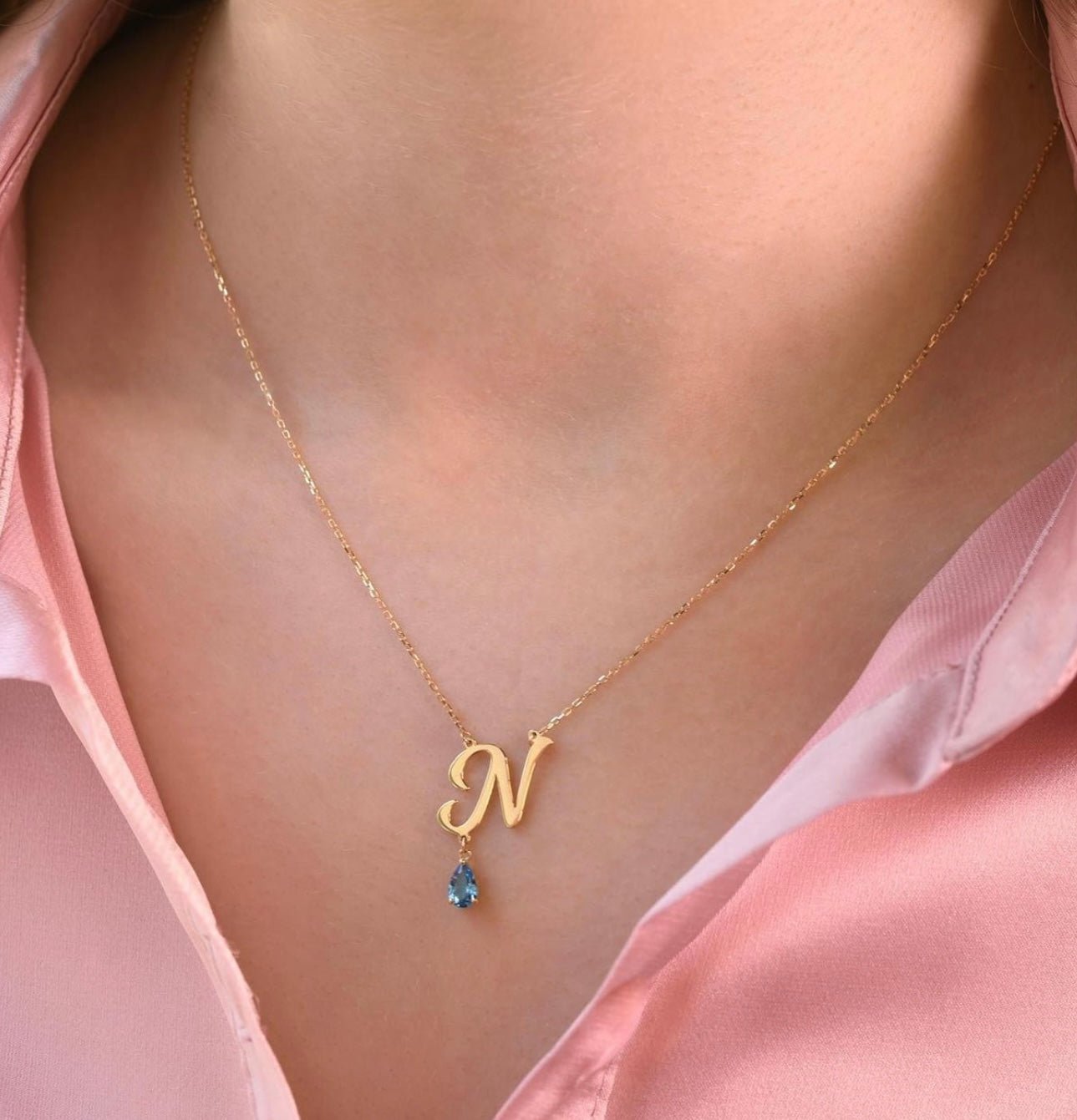 Initial Necklace in Topaz - 18k Gold - Ly