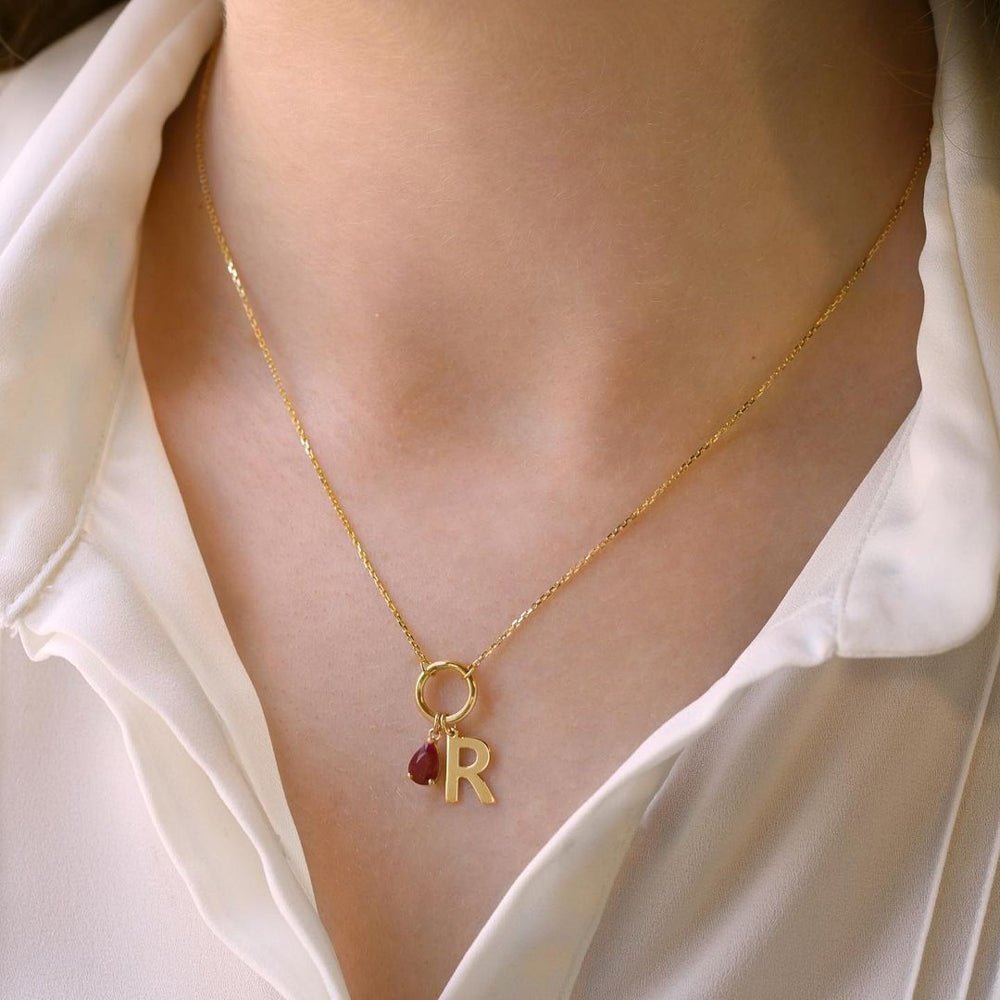 Initial Necklace with Ruby - 18k Gold - Ly