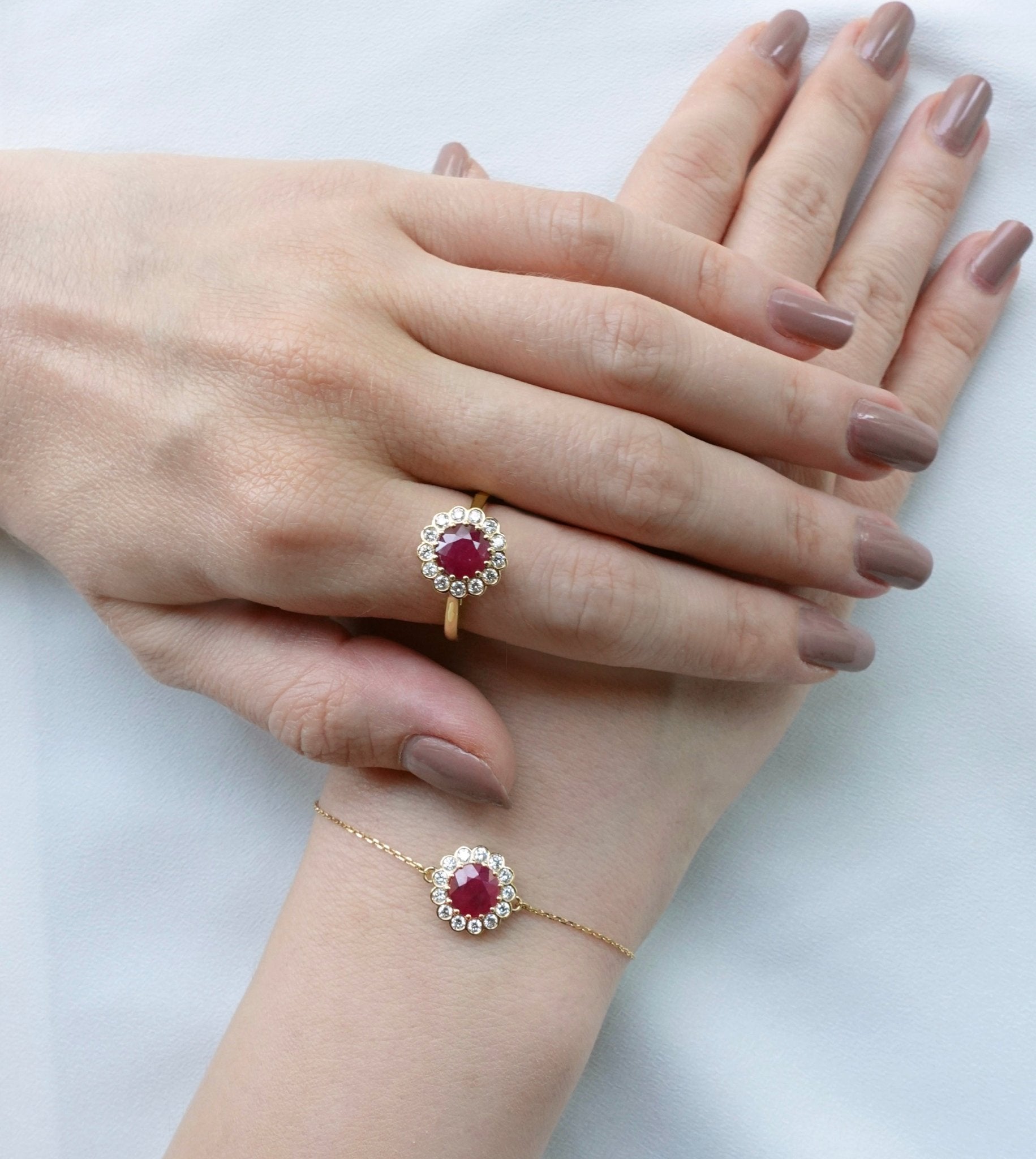 Jouri Bracelet in Diamond and Ruby - 18k Gold - Lynor