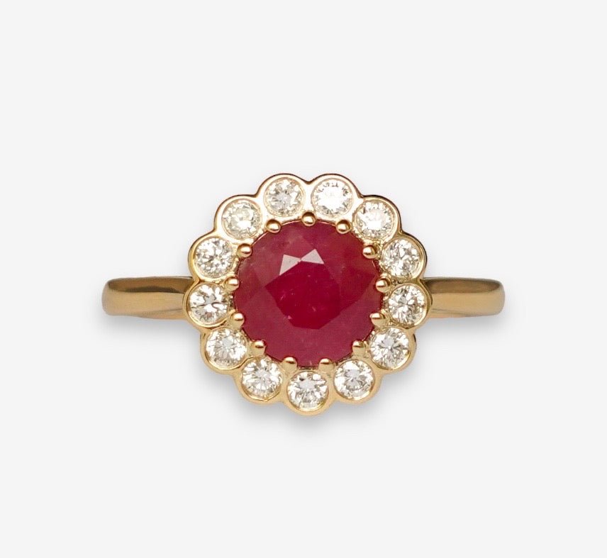 Jouri Ring in Diamond and Ruby - 18k Gold - Lynor
