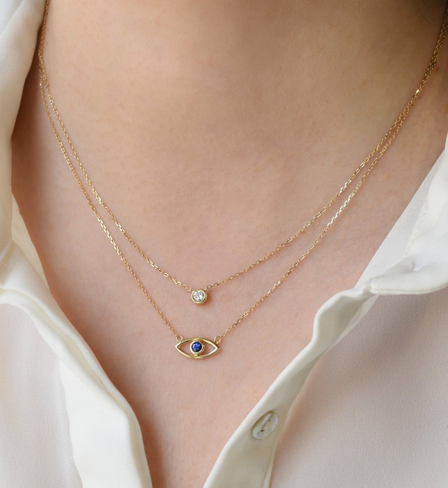 Mini Eye Necklace in Sapphire - 18k Gold - Lynor